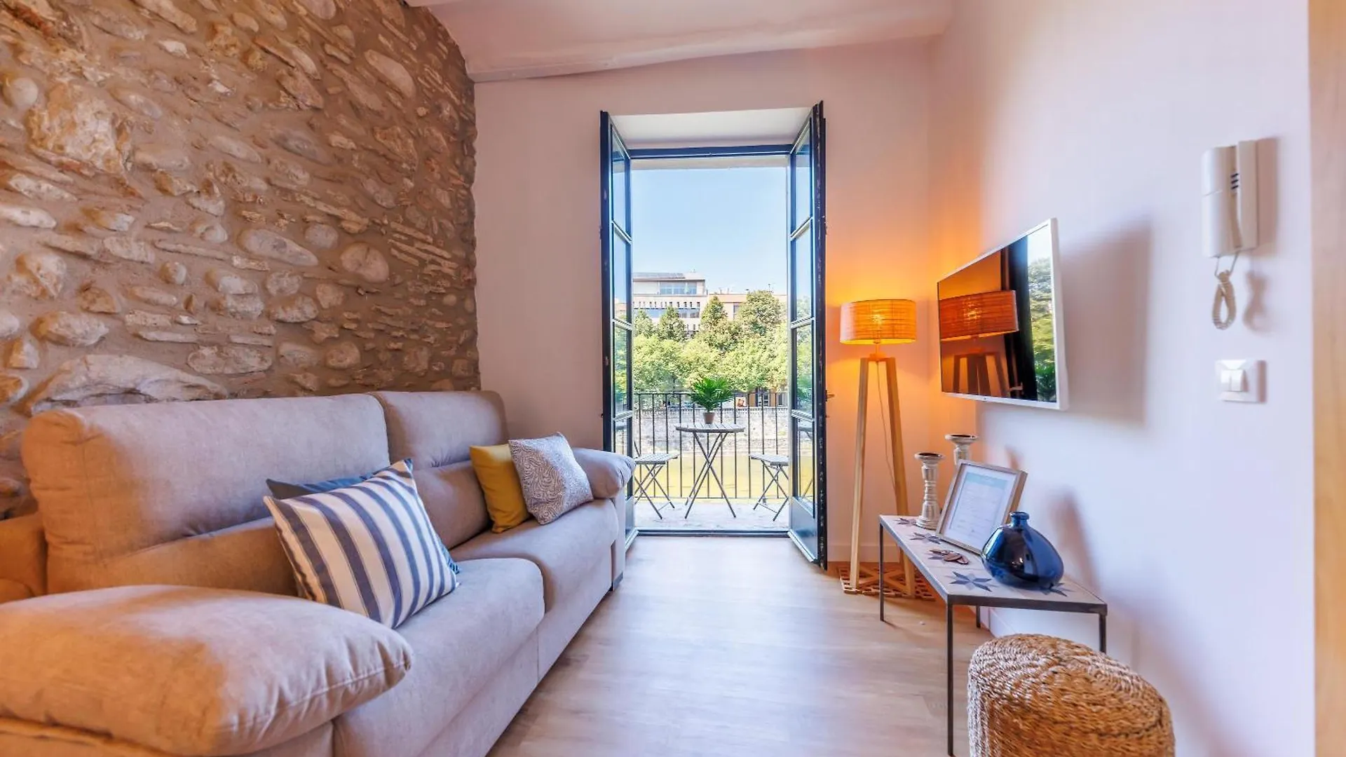Bravissimo Calderers, Monthly Apartments Gerona